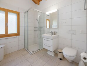 Hair dryer, towels - Chalet Almisgässli by Interhome (Grindelwald)