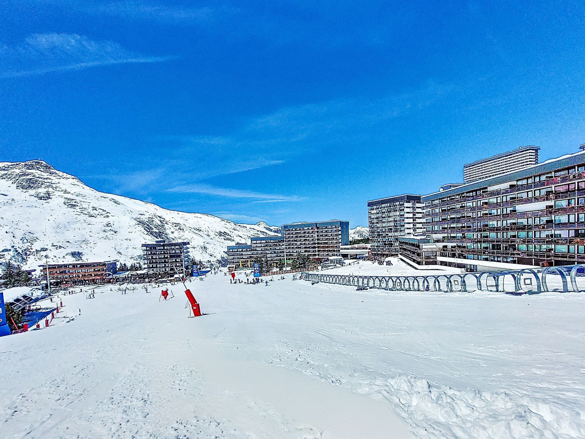 Skidåkning och snöaktiviteter