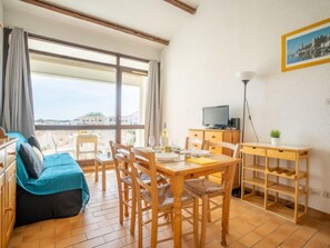 Dining - Les Saladelles by Interhome (Le Grau du Roi)