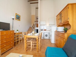 TV - Les Saladelles by Interhome (Le Grau du Roi)