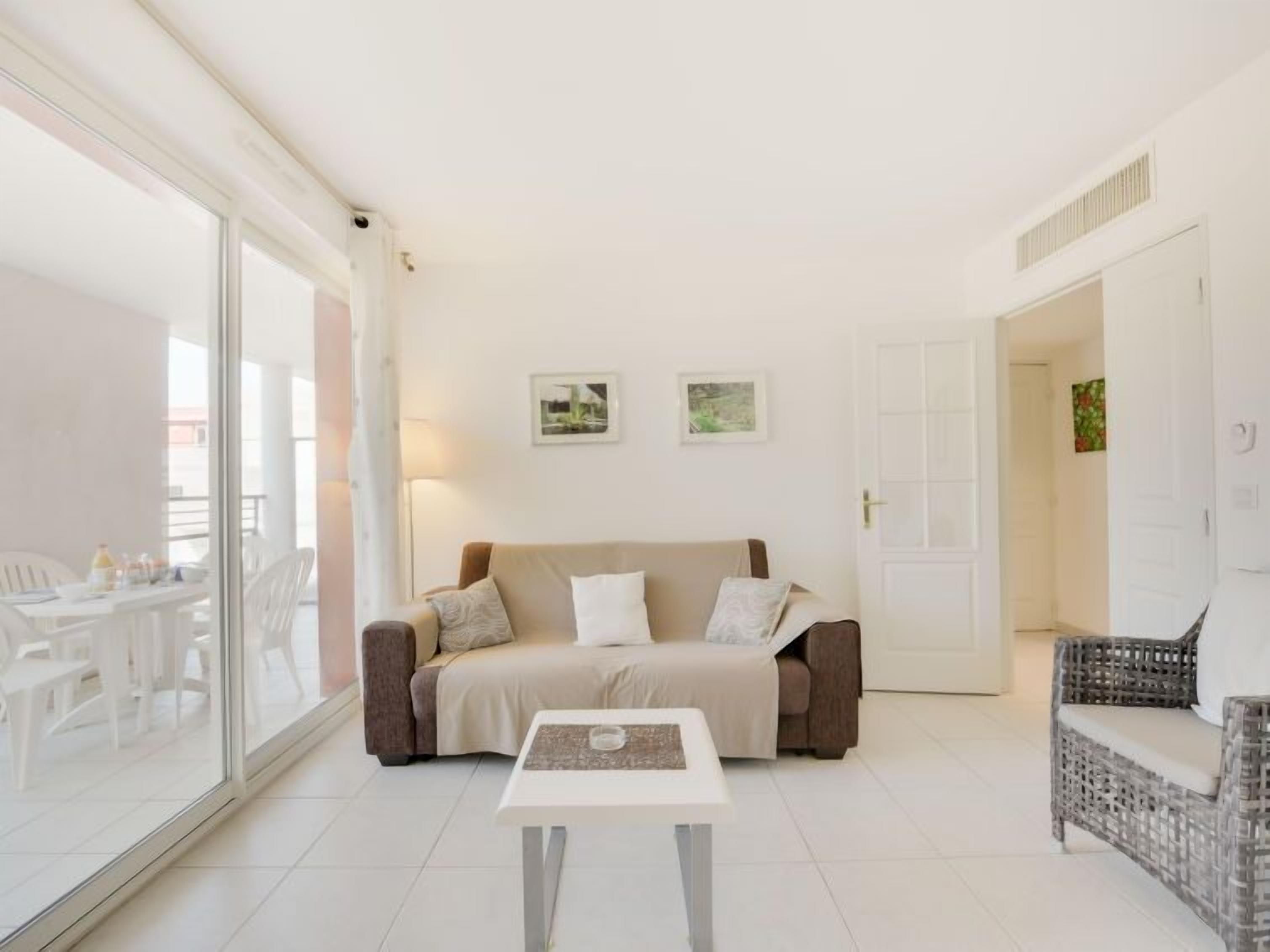 Beau Rivage By Interhome - Cavalaire-sur-Mer