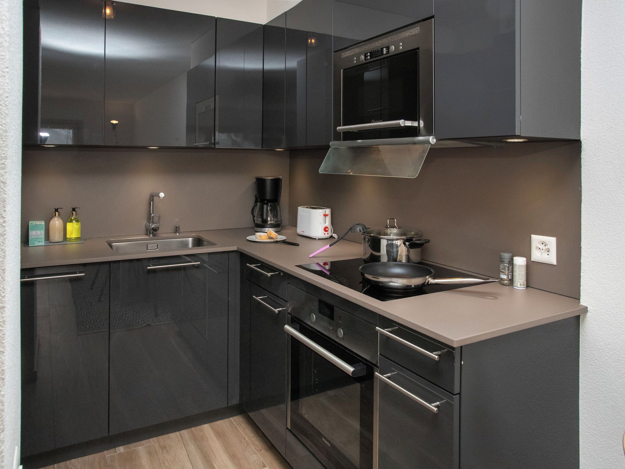 Fridge, microwave, dishwasher, toaster