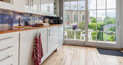 Dijkhuisje by Interhome