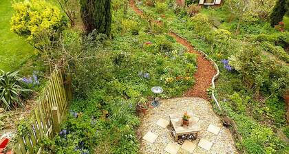 Dijkhuisje by Interhome