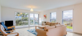 Cook P1/3 by Interhome