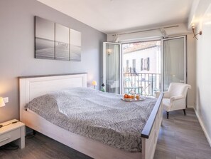 1 camera, accesso a Internet