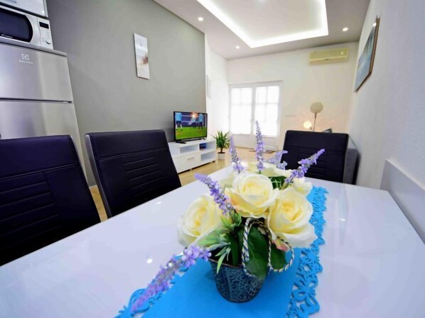 Dining - Apartment Niko 2 by Interhome (Omiš)