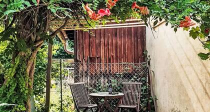 Alte Post by Interhome