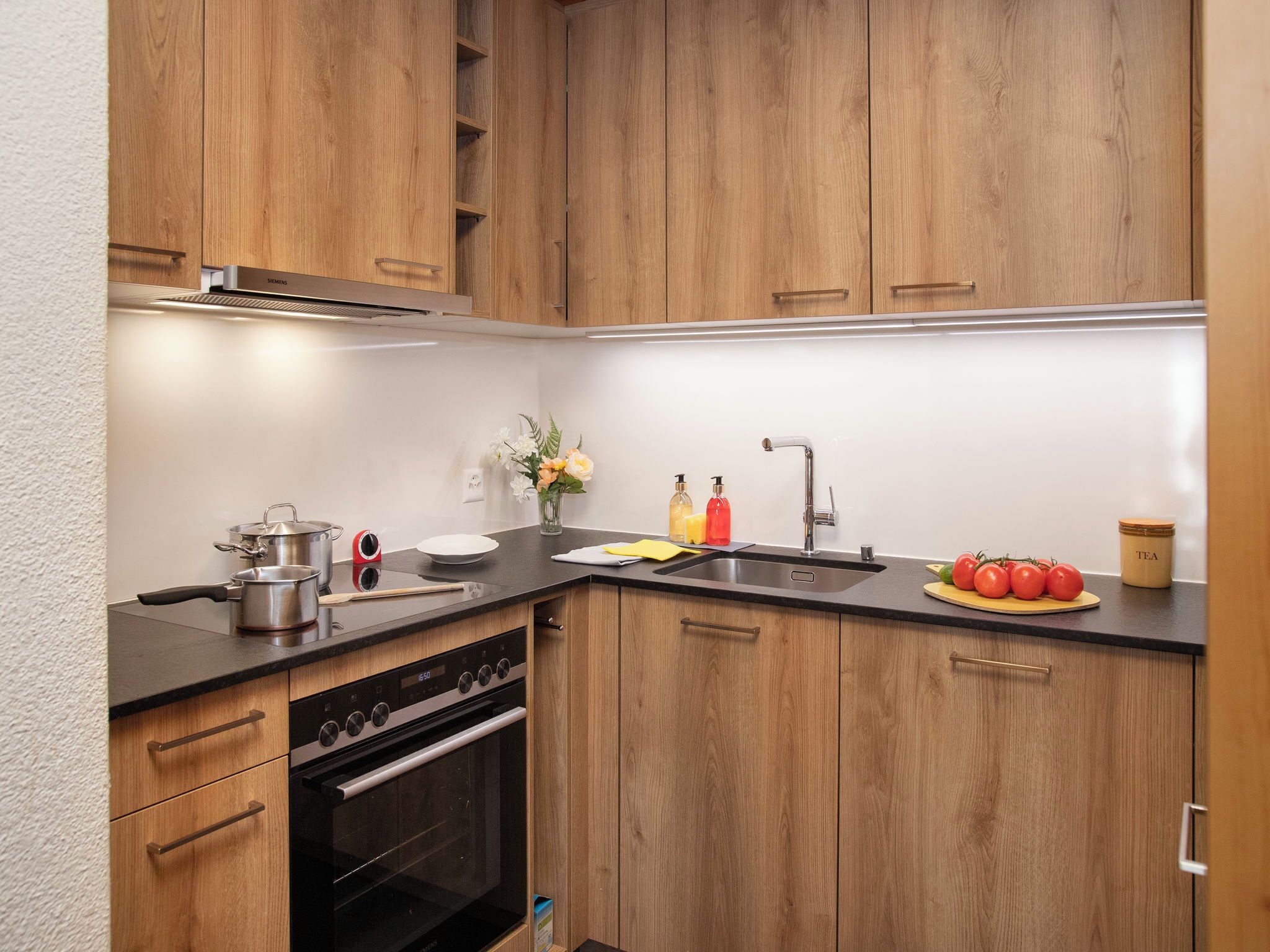 Fridge, oven, dishwasher, toaster