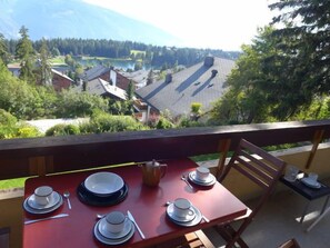 Outdoor dining - Impéria 10 by Interhome (Crans-Montana)