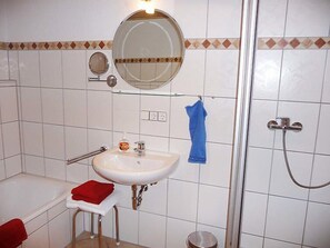 Haartrockner, Handtücher
