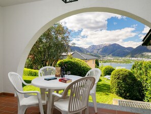 屋外ダイニングエリア