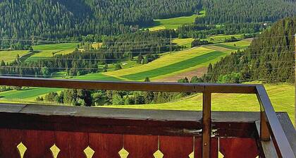 Eva 304 by Interhome