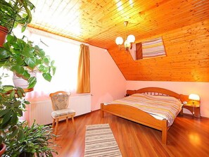 7 bedrooms, Internet - Vacation home Zsuzsi by Interhome (Balatonszemes)