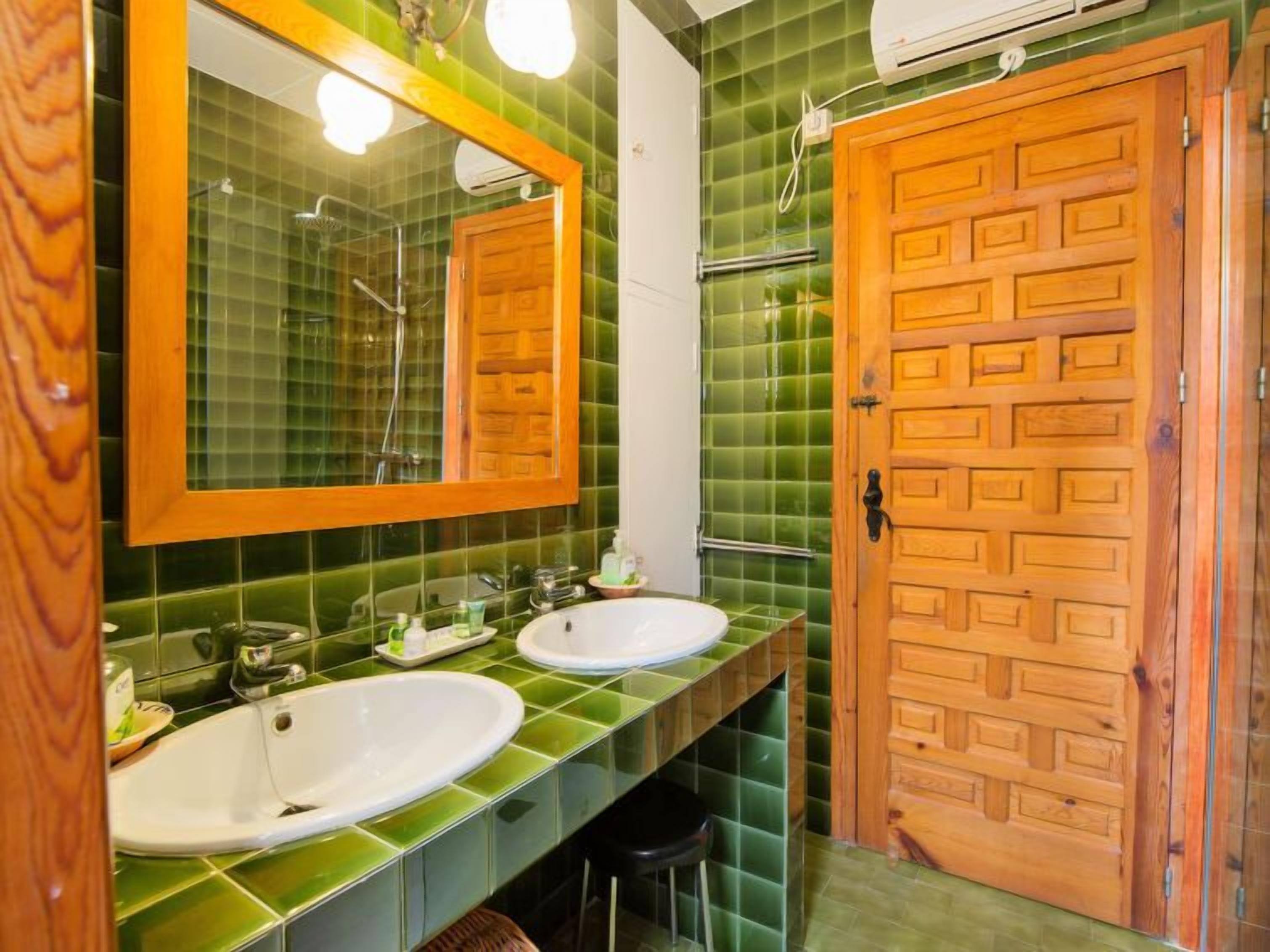 Bidet, serviettes fournies