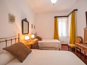 4 bedrooms, WiFi
