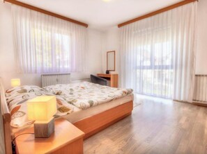 1 bedroom, internet