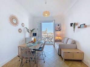 Nicht klassifiziertes Bild, 3 von 28, Schaltfläche