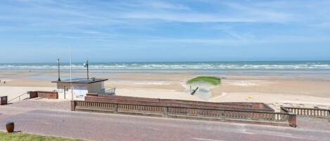 Vlak bij het strand