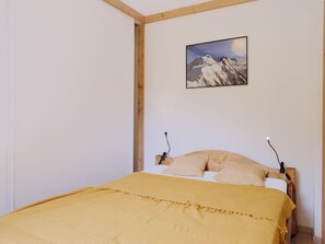 2 bedrooms, internet