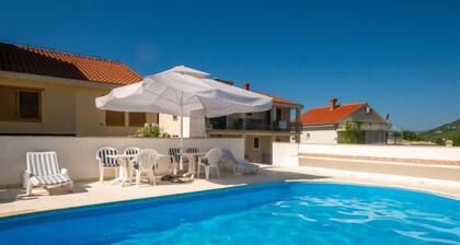 Apartamento Orebić by Interhome