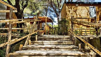 Enceinte de lâhĂ©bergement