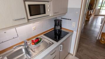 Fridge, microwave, toaster, highchair