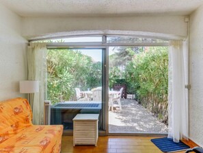 Télévision à écran plat