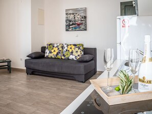 TV - Apartment Val by Interhome (Sveti Juraj)