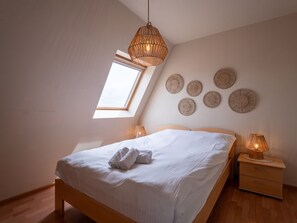 2 bedrooms, Internet