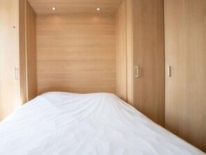 2 bedrooms, iron/ironing board, internet - Lautrec 304 with balcony by Interhome (Bredene)