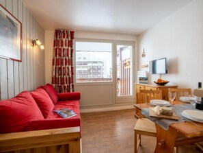 TV - Le Hameau du Borsat (Val Claret) by Interhome (Tignes)
