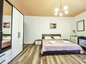 3 bedrooms, internet