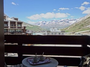 Outdoor dining - Le Grand Tichot A et B (Val Claret) by Interhome (Tignes)
