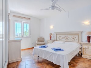 6 bedrooms, desk, internet - Vacation home Luisa by Interhome (Calpe/Calp)
