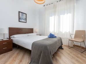 3 chambres, accès à Internet