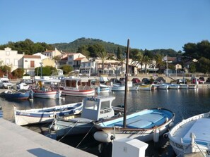 Marina - Château de la Madrague by Interhome (Saint Cyr sur Mer La Madrague)