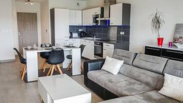 Télévision à écran plat