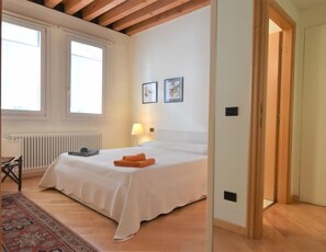 1 bedroom, internet