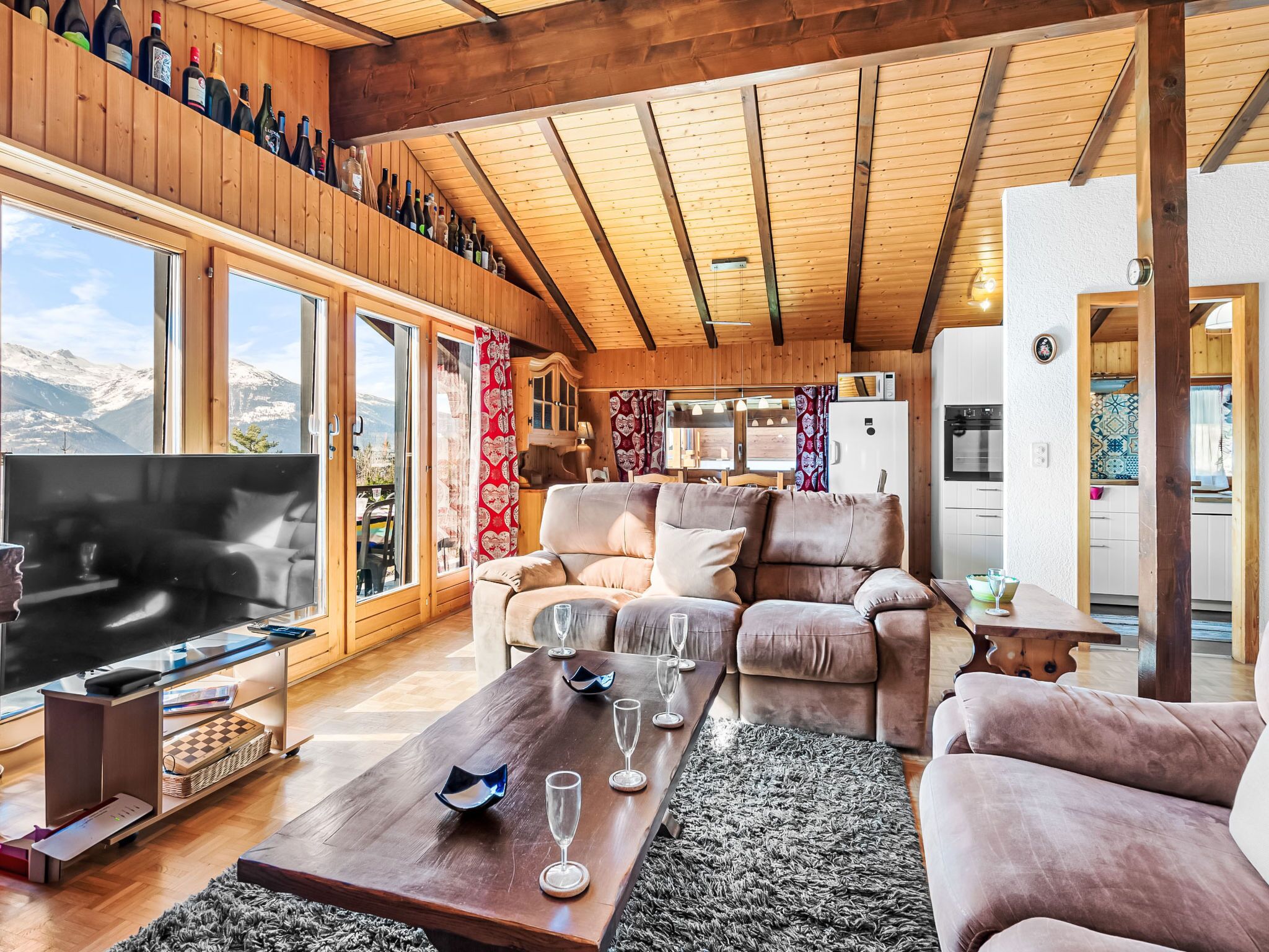 Flachbildfernseher, Kamin