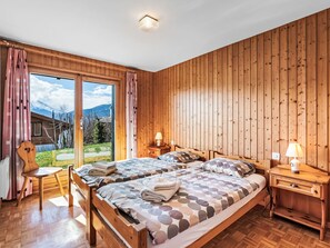 3 chambres, fer et planche à repasser, Internet gratuit