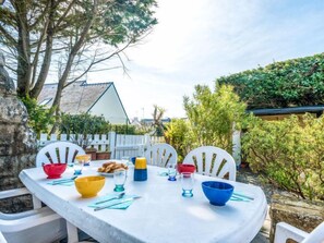 Outdoor dining - Les Dunes by Interhome (Quiberon)
