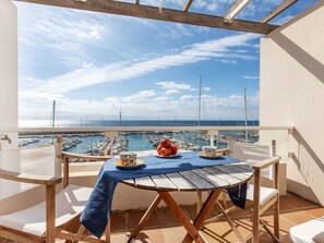 Outdoor dining - Triplex Mare Nostrum by Interhome (L'Ametlla de Mar)