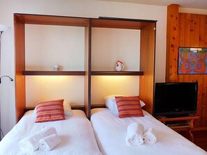 1 bedroom, Internet