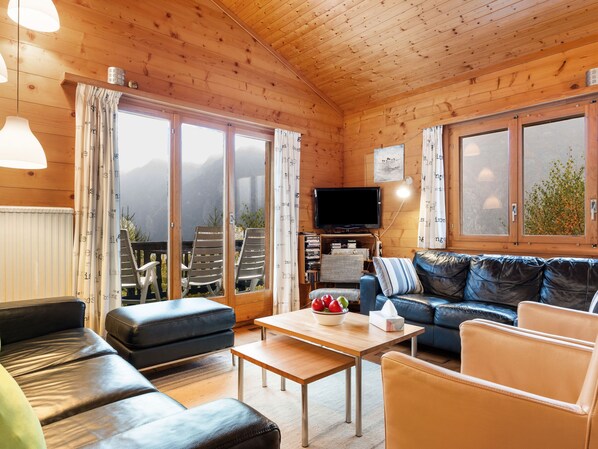 Télévision à écran plat, lecteur de DVD