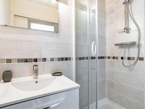 Hair dryer, towels - Port An Dro by Interhome (Carnac)