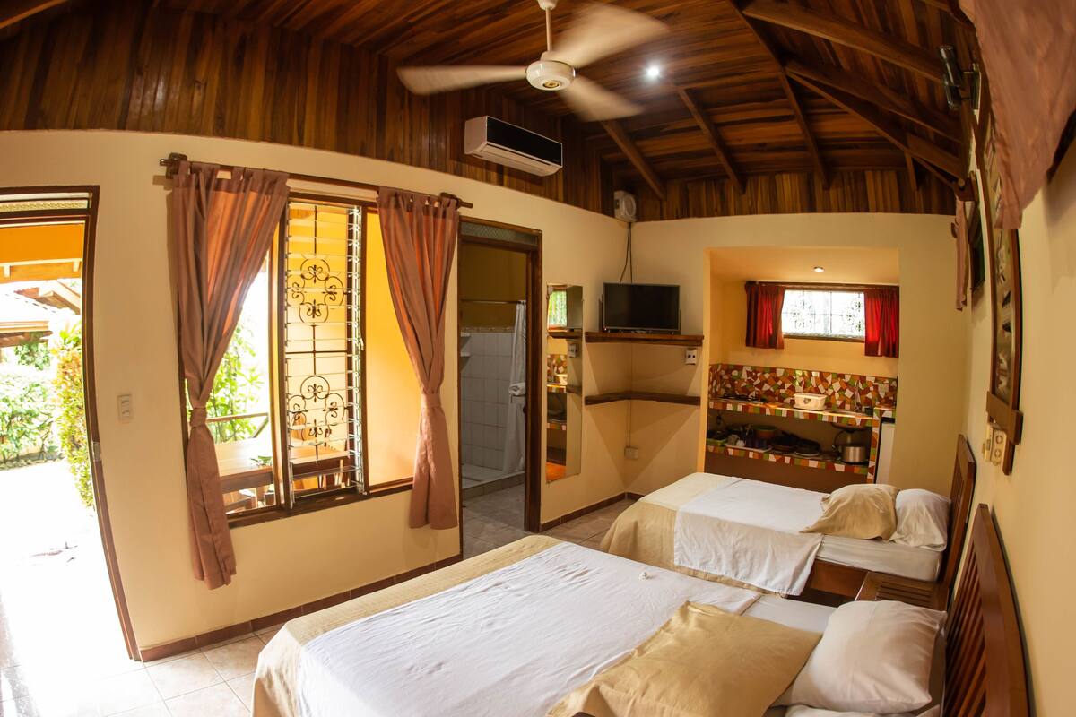 Comfort Bungalow, Multiple Beds, Kitchenette, Garden View | In-room safe, WiFi (free), bed sheets