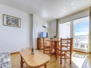 Interior - Apartment Ahinoa by Interhome (Roses)