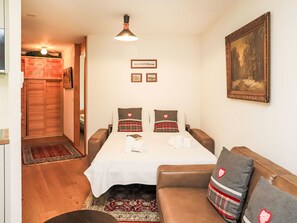 1 bedroom, Internet
