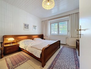 1 slaapkamer, een strijkplank/strijkijzer, gratis internet